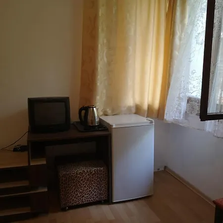 Family Verona سوزوبول