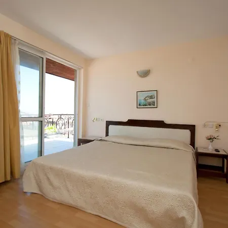 Family Verona 3* Sozopol